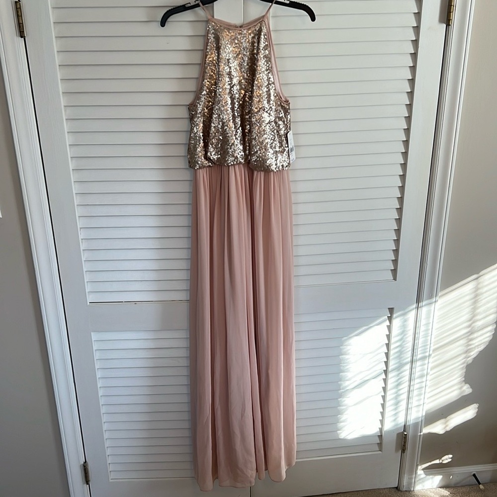 NWT Size 6 Donna Morgan Formal Sequined dress